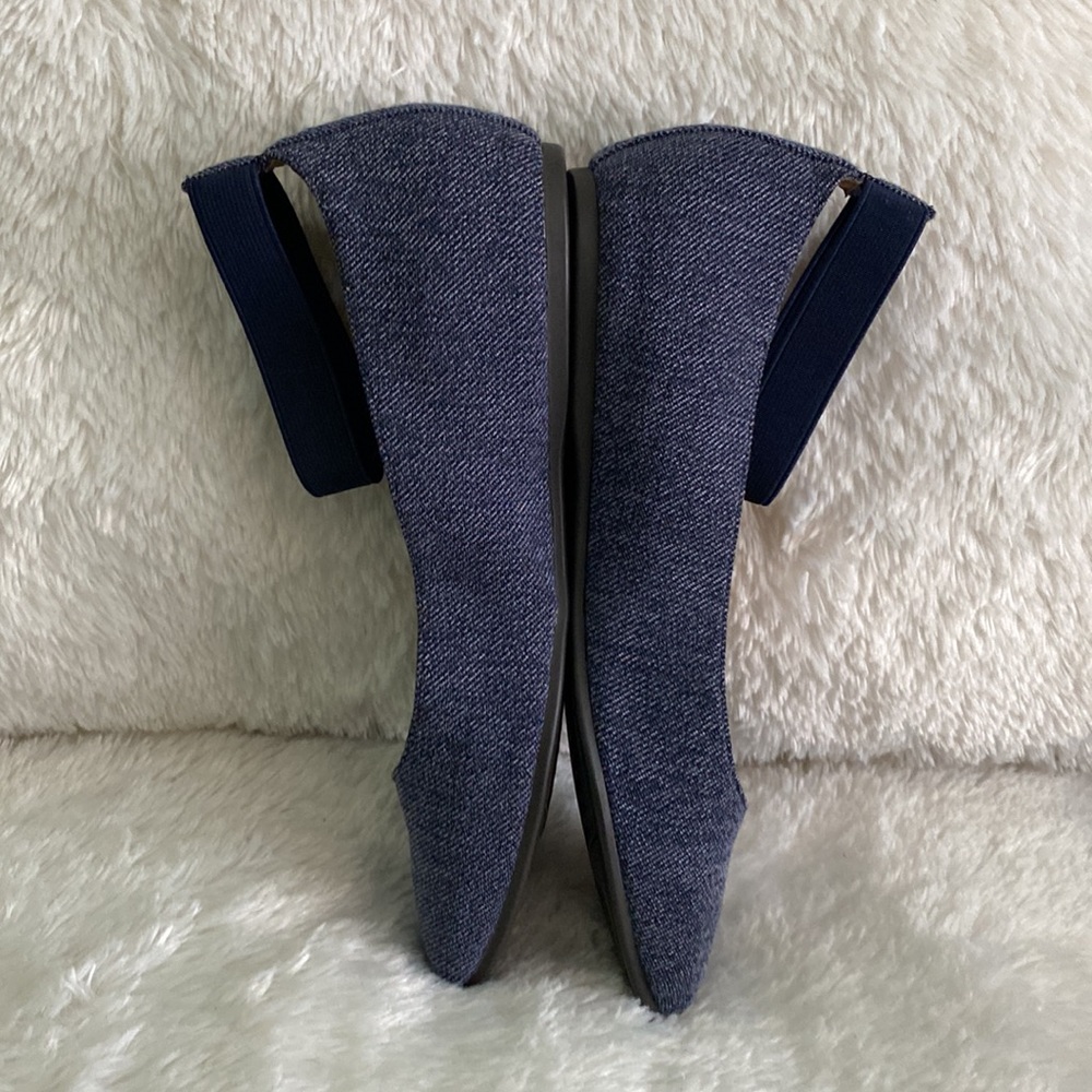 Aerosoles Women's Spearmint Ballet Flat denim with ankle elastic strap. Size 9.5 - Picture 3 of 8